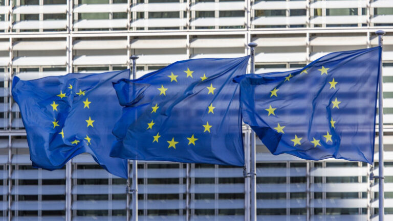 ue,-reactie-dupa-declaratiile-lui-trump-despre-nato:-„legaturile-transatlantice-raman-cruciale-pentru-securitatea-noastra”