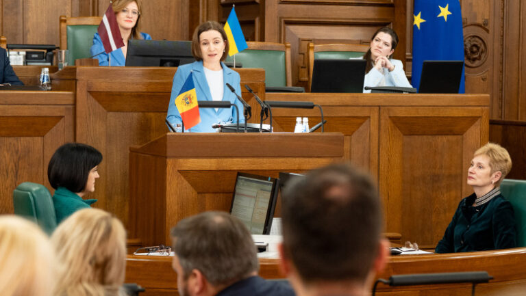 maia-sandu,-in-letonia:-pactul-ribbentrop–molotov-a-trasat-linii-prin-vieti.-ceea-ce-e-azi-republica-moldova-a-fost-rupt-din-romania