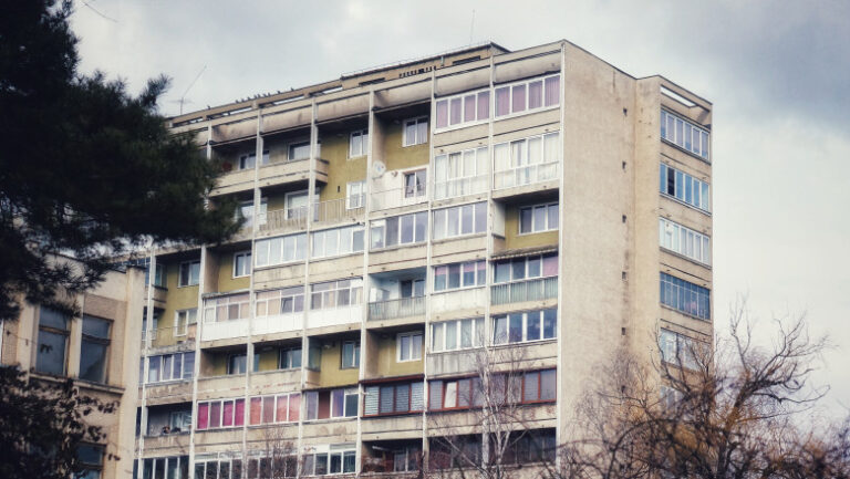 guvernul-a-decis-actualizarea-chiriilor-pentru-locuintele-de-stat,-dupa-aproape-20-de-ani.-cu-cat-cresc-tarifele