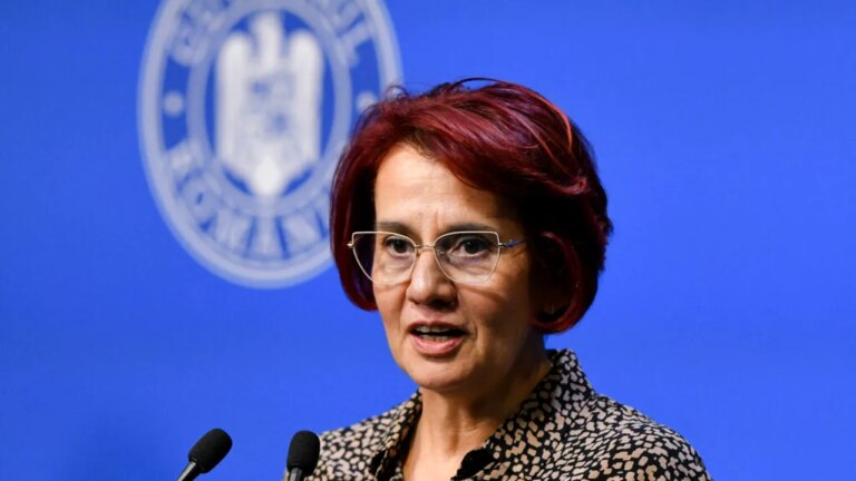 guvernul-anunta-restituirea-partiala-a-despagubirilor-primite-dupa-jaful-coifului-de-la-cotofenesti-si-al-bratarilor-dacice