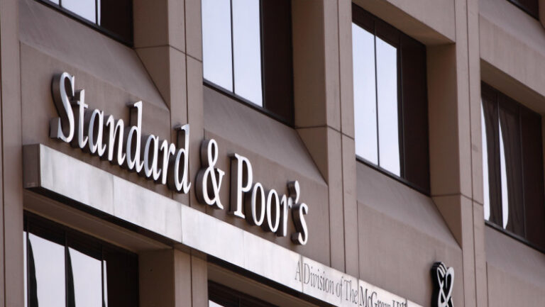 s&p-global-ratings-confirma-ratingurile-romaniei-„bbb-/a-3”.-perspectiva-ramane-negativa:-„pasi-concreti-pentru-stabilizarea-economica”