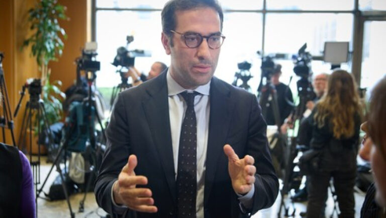 spania-si-alte-patru-tari-europene-cer-comisiei-europene-un-nou-impozit-pentru-companiile-energetice