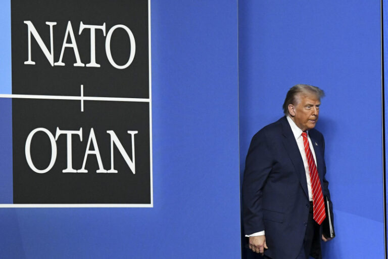 „cea-mai-grava-situatie-de-la-infiintare”.-furia-lui-trump-privind-iranul-arunca-nato-intr-o-noua-criza-(reuters)