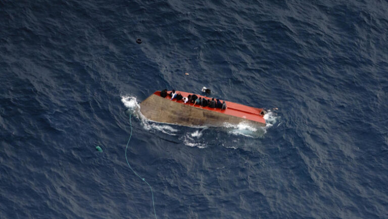 naufragiu-in-marea-mediterana:-peste-70-de-migranti-sunt-dati-disparuti