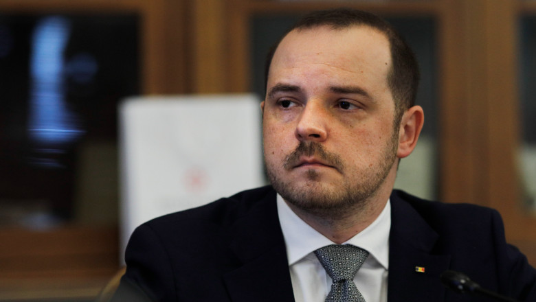 alexandru-rogobete-acuza-presiuni-din-partea-„unor-somitati”-carora-le-a-inchis-clinicile-private alexandru-rogobete-acuza-presiuni-din-partea-„unor-somitati”-carora-le-a-inchis-clinicile-private