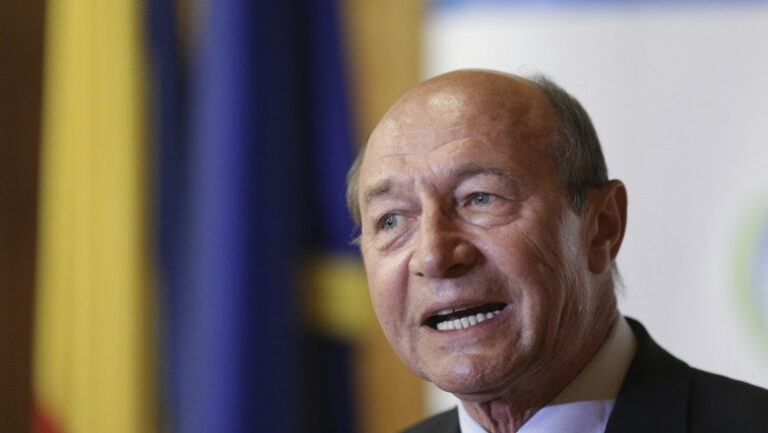 traian-basescu:-carburantul-trebuie-rationalizat-de-pe-acum,-ca-sa-nu-ajungem-la-criza.-reducerea-pretului-e-o-mare-greseala
