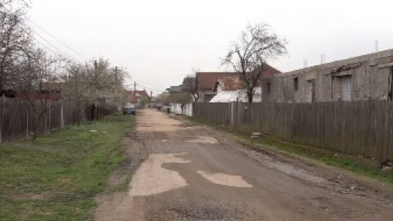 satul-cu-o-mie-de-locuitori-din-dolj,-fara-asfalt-si-gaze,-pentru-care-se-bat-doua-localitati.-motivul-disputei-administrative