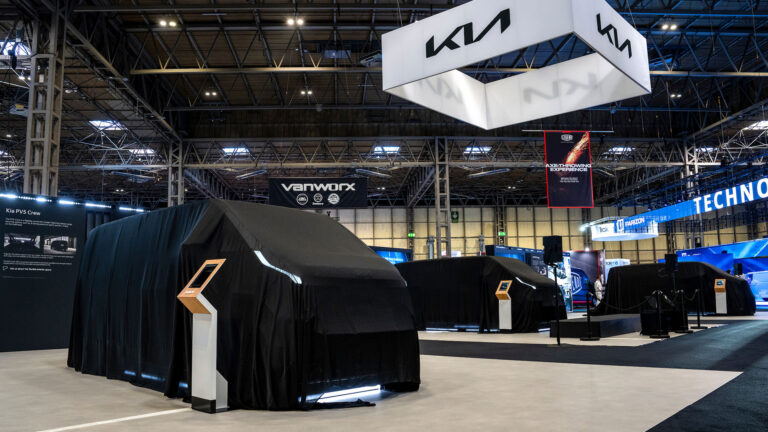 premiera-europeana-a-modelului-kia-pv5-cargo-high-roof-la-salonul-„commercial-vehicle-show-2026”
