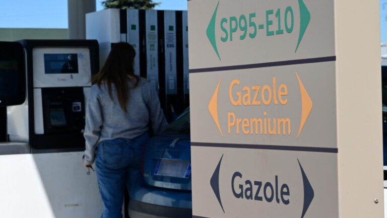 probleme-la-benzinariile-din-franta:-12%-au-ramas-fara-unii-dintre-carburantii-pe-care-ii-vand-in-mod-obisnuit