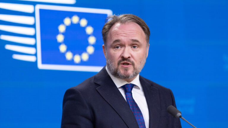 ue-cere-statelor-membre-sa-nu-adopte-masuri-ample-pentru-a-compensa-preturile-carburantilor.-ar-putea-duce-la-o-criza-fiscala