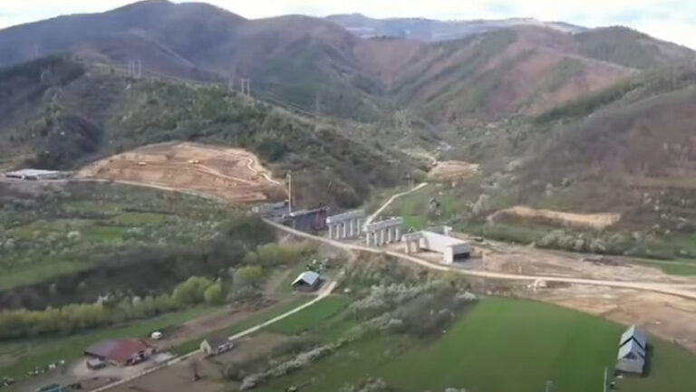 au-inceput-sapaturile-la-un-nou-tunel-pe-a1-sibiu-pitesti.-imagini-de-pe-santierul-autostrazii-care-traverseaza-carpatii