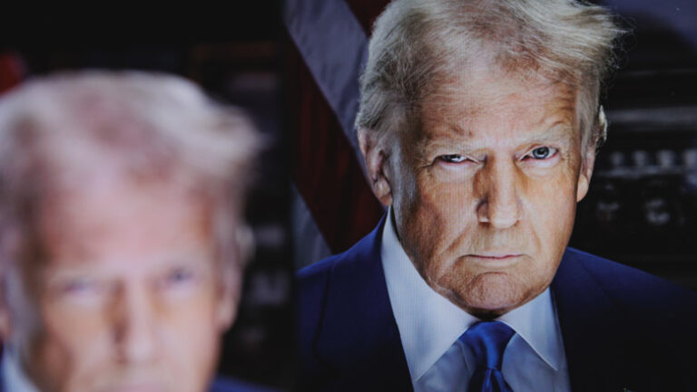 donald-trump-spune-ca-e-de-acord-cu-un-armistitiu-de-2-saptamani-cu-iranul,-daca-stramtoarea-ormuz-e-redeschisa.-teheranul-a-raspuns