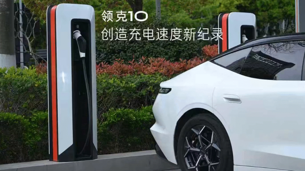 razboiul-megawatilor.-geely-provoaca-recordul-byd:-incarcare-10%-70%-in-doar-4-minute-si-22-de-secunde!