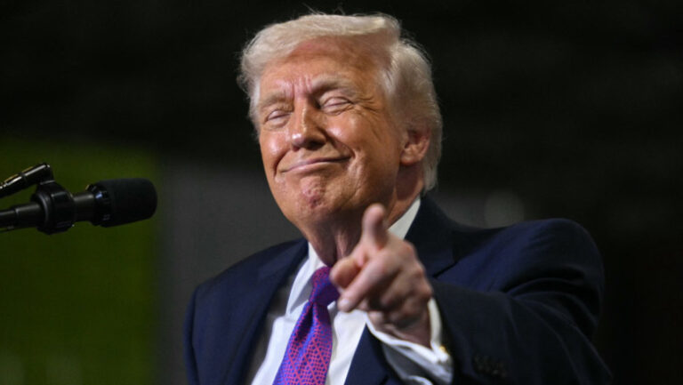 reactia-premierului-groenlandei-dupa-ce-trump-a-numit-insula-„o-bucata-imensa-de-gheata,-prost-administrata”