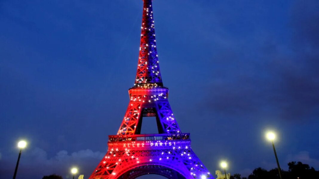 o-bucata-rara-din-turnul-eiffel-va-fi-scoasa-la-licitatie.-cat-ar-putea-costa o-bucata-rara-din-turnul-eiffel-va-fi-scoasa-la-licitatie.-cat-ar-putea-costa