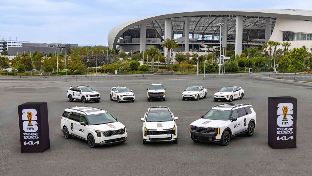 kia-preia-controlul-mobilitatii-la-cupa-mondiala-fifa-2026-prin-predarea-oficiala-a-flotei-de-curtoazie kia-preia-controlul-mobilitatii-la-cupa-mondiala-fifa-2026-prin-predarea-oficiala-a-flotei-de-curtoazie