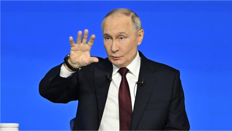 vladimir-putin-a-autorizat-folosirea-armatei-pentru-protejarea-cetatenilor-rusi-din-strainatate