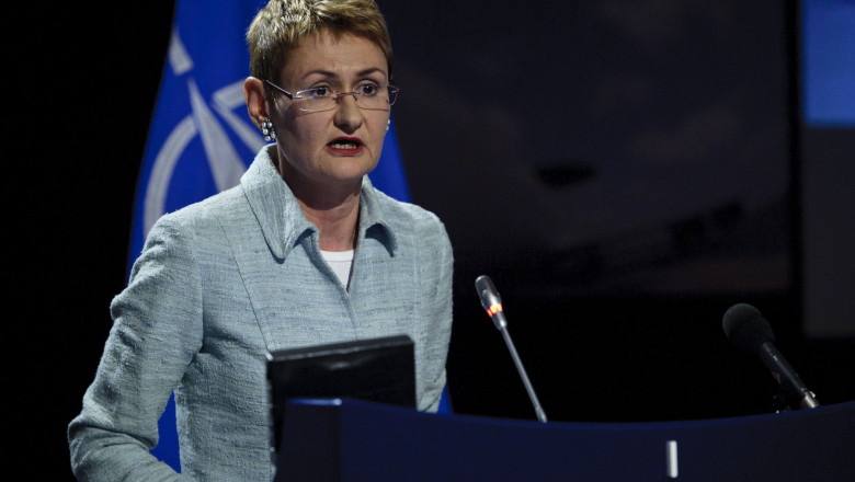 oana-lungescu,-fosta-purtatoare-de-cuvant-nato:-mesajele-confuze-venite-de-la-casa-alba-nu-ajuta.-„increderea-a-fost-erodata-de-trump” oana-lungescu,-fosta-purtatoare-de-cuvant-nato:-mesajele-confuze-venite-de-la-casa-alba-nu-ajuta.-„increderea-a-fost-erodata-de-trump”