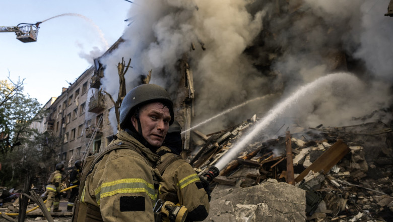 ue-si-sua-il-sfideaza-pe-putin:-refuza-sa-evacueze-ambasadele-din-kiev-dupa-amenintarile-lui-lavrov-privind-bombardamentele-iminente ue-si-sua-il-sfideaza-pe-putin:-refuza-sa-evacueze-ambasadele-din-kiev-dupa-amenintarile-lui-lavrov-privind-bombardamentele-iminente