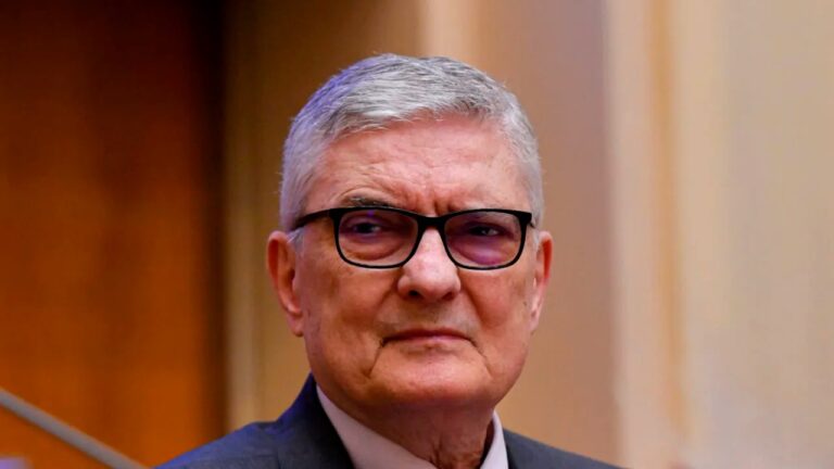 Daniel Dăianu: „Să ne propunem să ajungem în zona euro, dar să ajungem cu deficitul bugetar în jur de 3%”