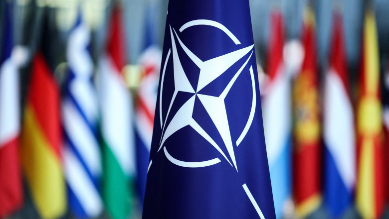 prima-reactie-a-nato-dupa-ce-o-drona-ruseasca-a-lovit-un-bloc-cu-10-etaje-din-galati