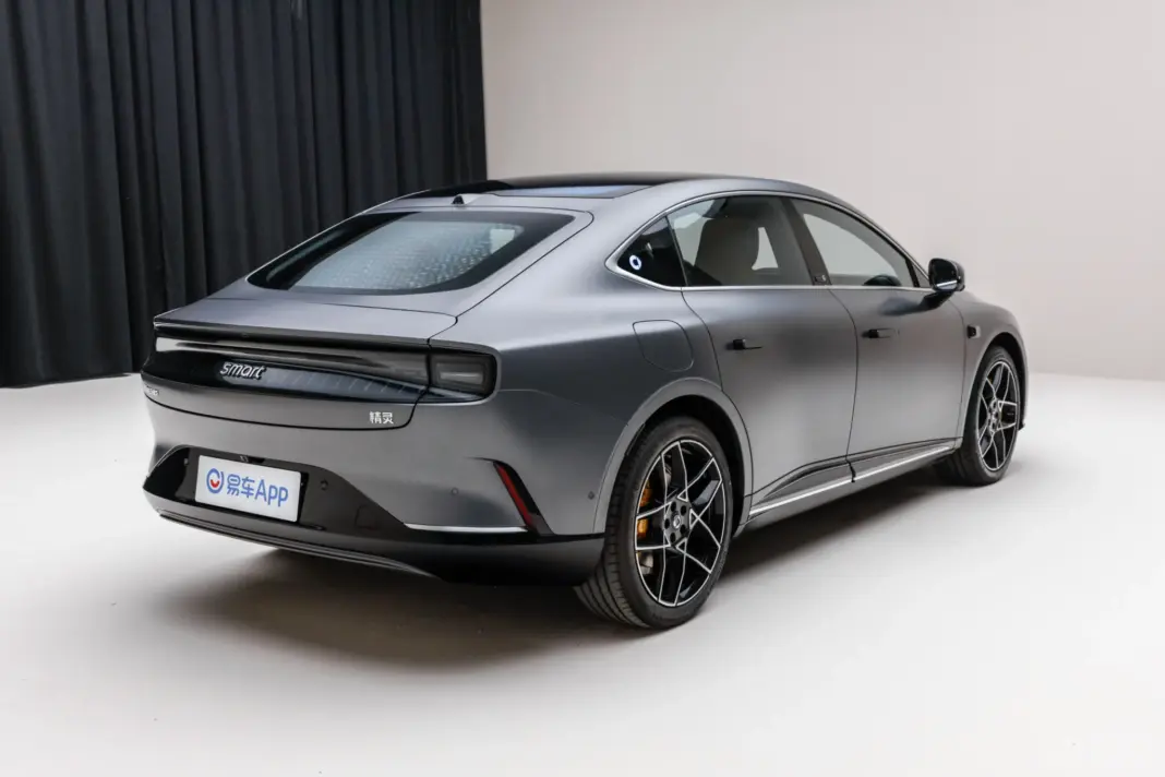 primul-sedan-din-istoria-smart:-modelul-#6-ehd-phev-se-lanseaza-pe-11-iunie,-cu-un-pret-de-pornire-de-28.000-usd